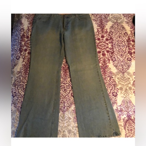 Dana Buchman Rhinestone Bow Blue Jeans - Picture 2 of 11